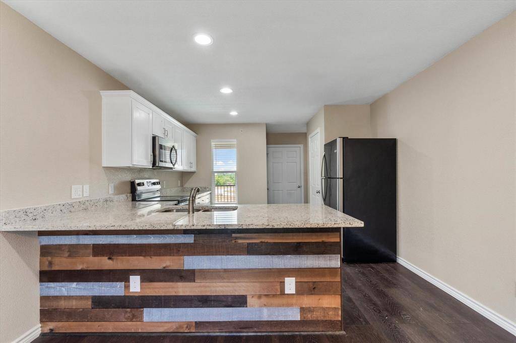 1406 Courtney Place #D, Cleburne, TX 76033