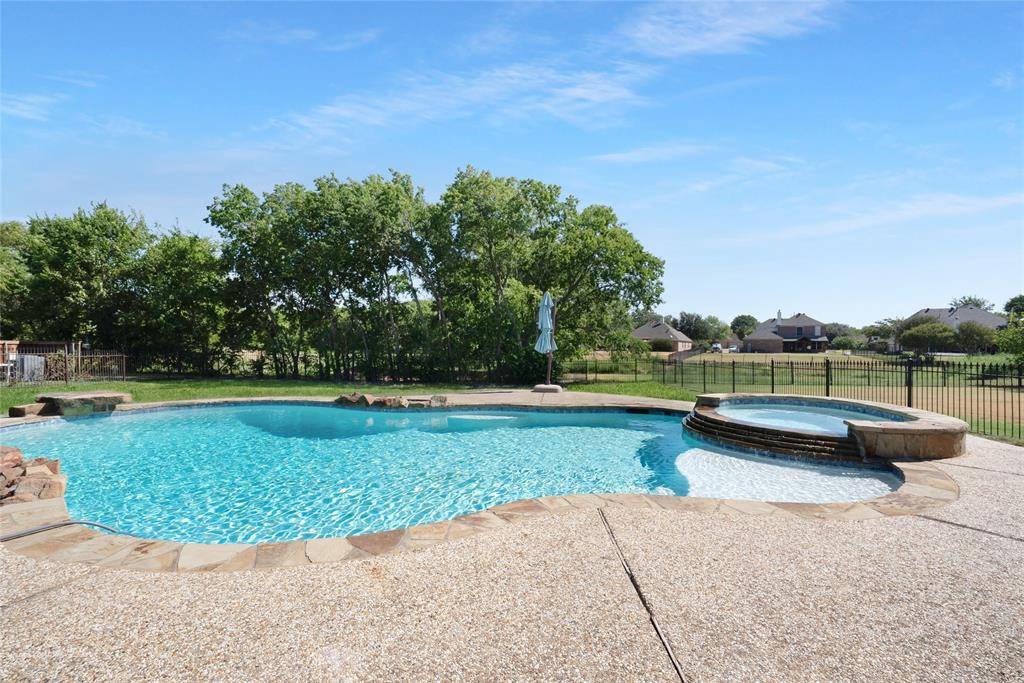 112 Dunford Drive, Heath, TX 75032