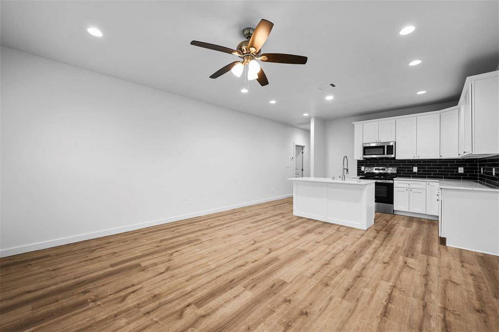918 W Ford Street, Denison, TX 75020
