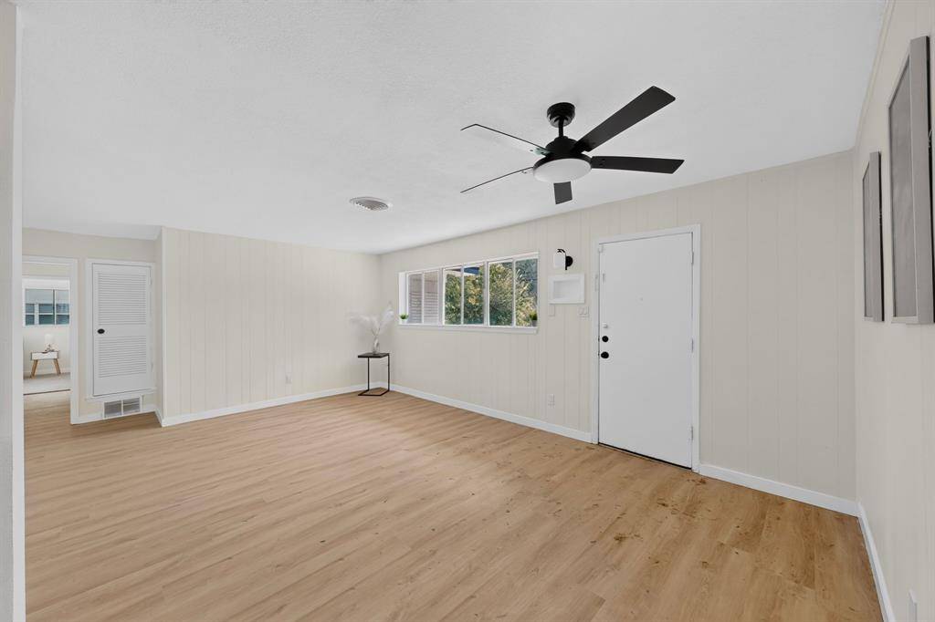 4649 South Drive W, Fort Worth, TX 76132