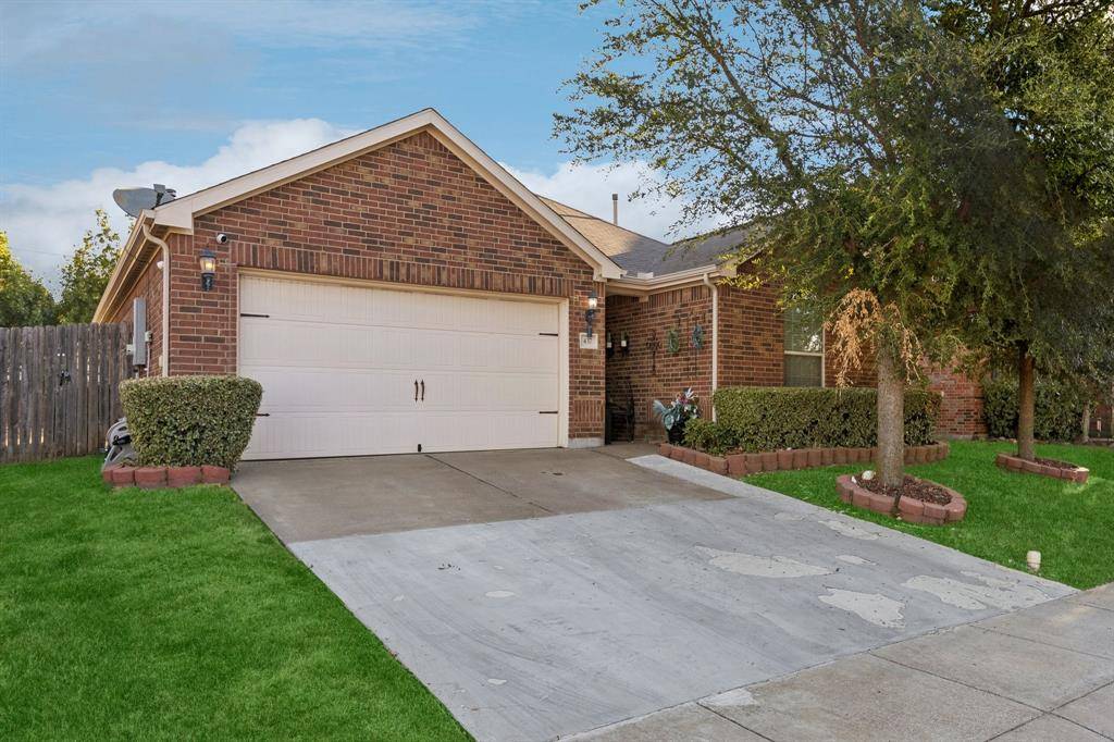 437 Buoy Drive, Crowley, TX 76036