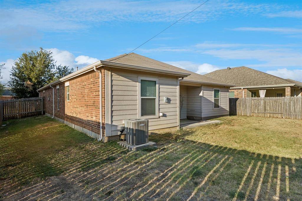 437 Buoy Drive, Crowley, TX 76036
