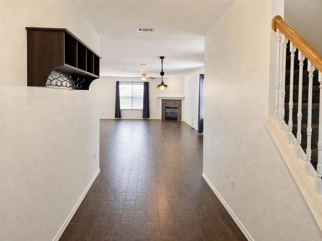 1621 Village Park Trail, Burleson, TX 76028