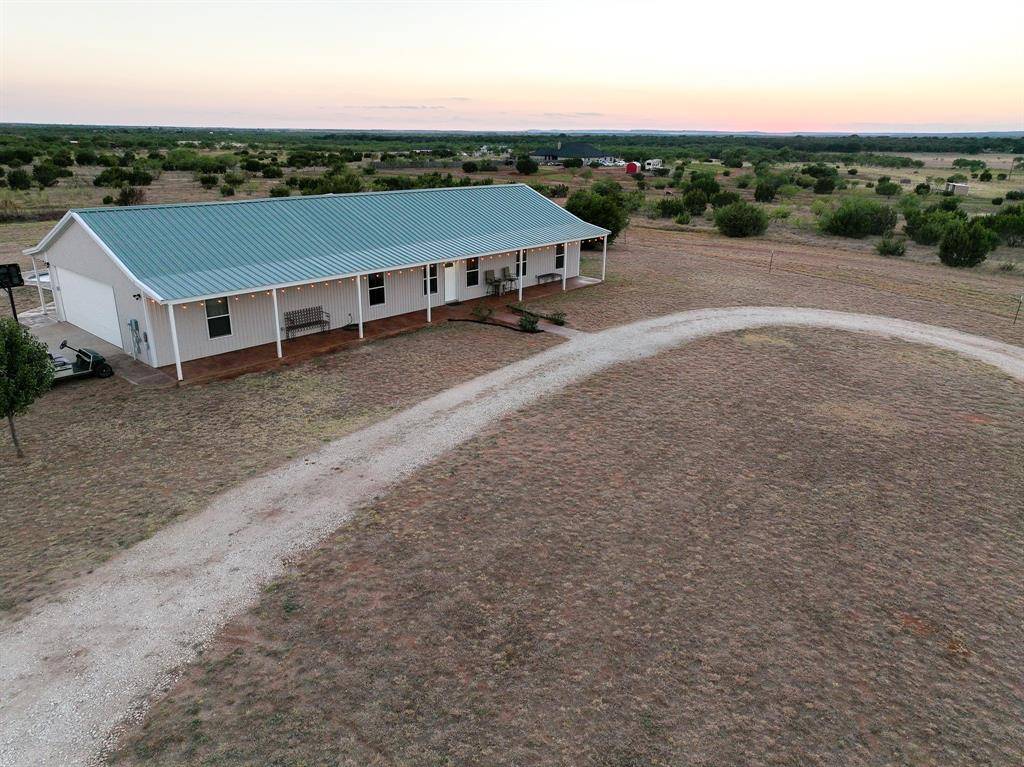 6942 US Highway 83, Ovalo, TX 79541