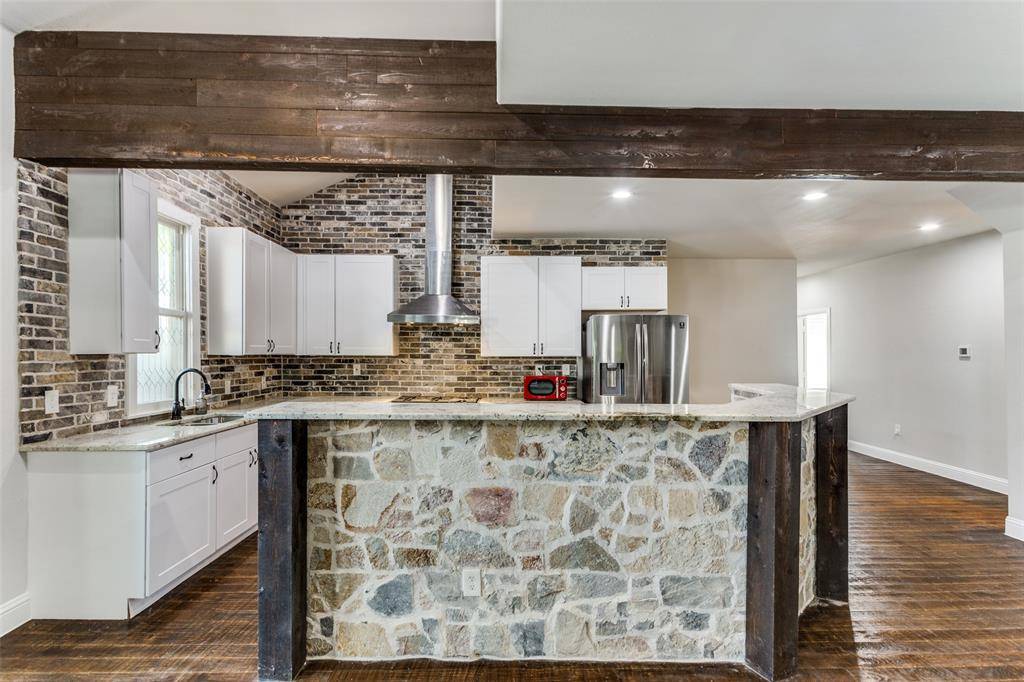 1729 S Adams Street, Fort Worth, TX 76110