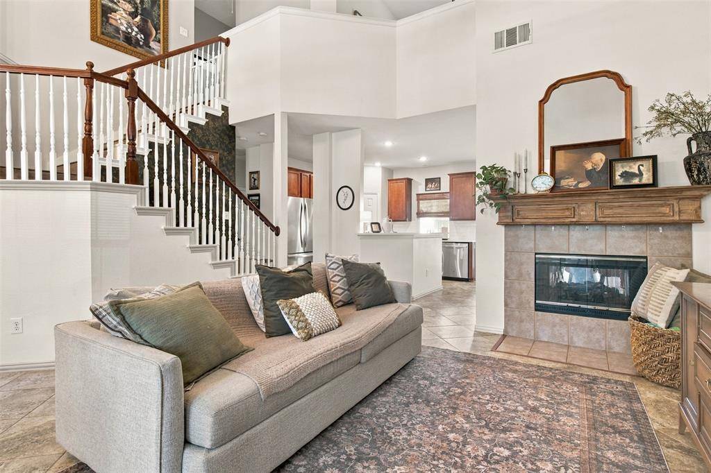 8414 Romanway Drive, Dallas, TX 75249