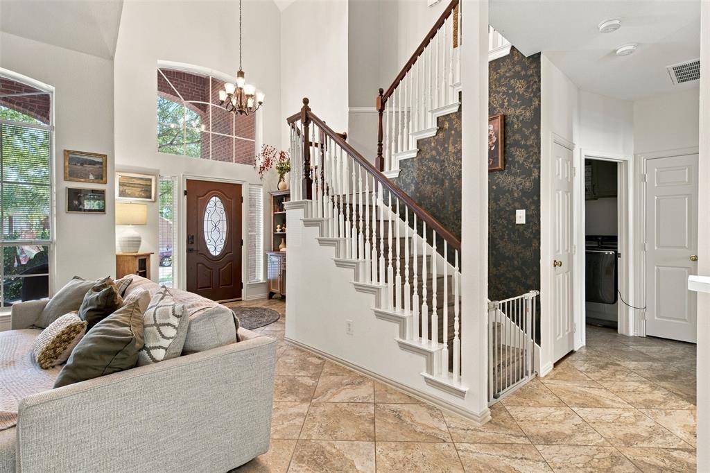 8414 Romanway Drive, Dallas, TX 75249