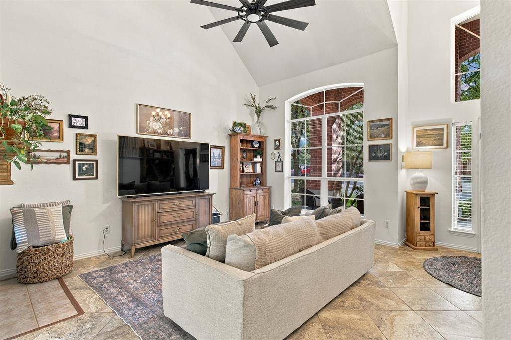 8414 Romanway Drive, Dallas, TX 75249