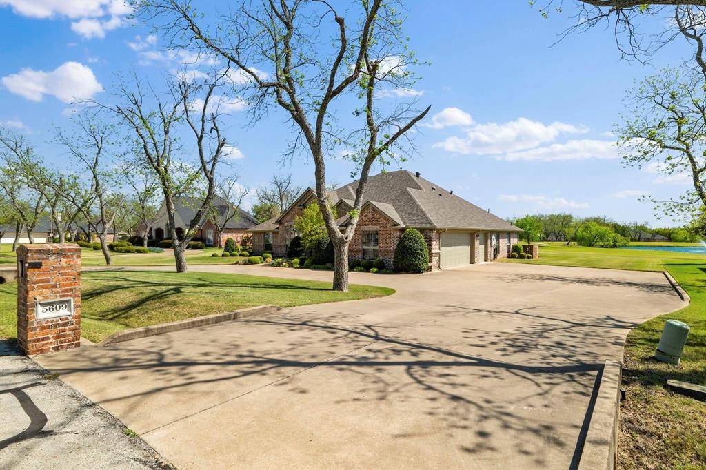 5609 Flagstick Drive, Granbury, TX 76049