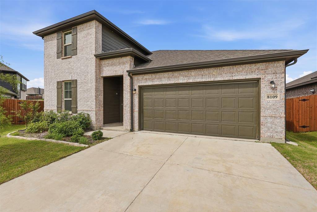 8109 KORAT, Godley, TX 76044