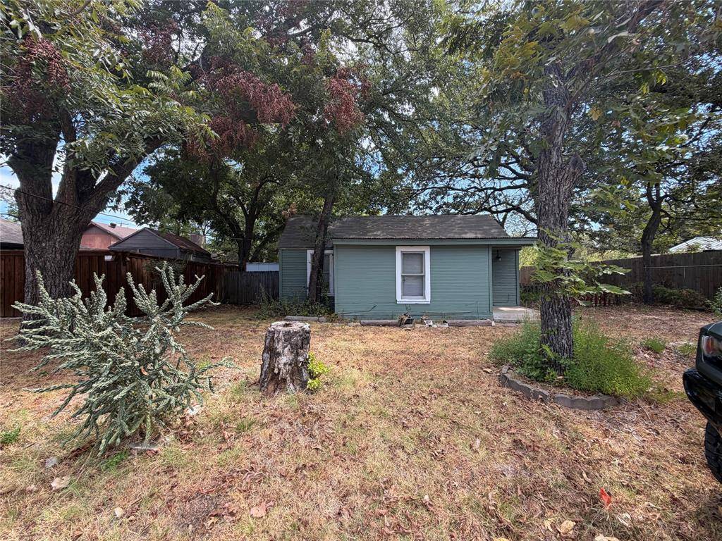 2813 Milam Street, Fort Worth, TX 76112