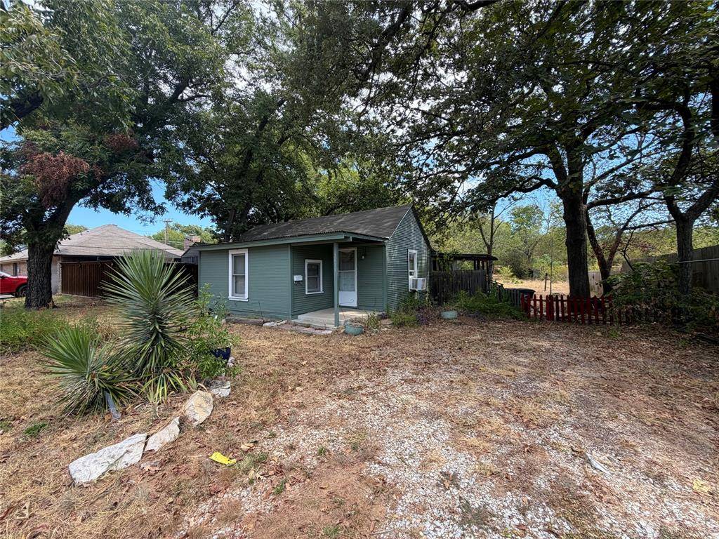 2813 Milam Street, Fort Worth, TX 76112