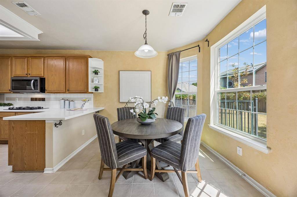 104 Rolling Rock Drive, Trophy Club, TX 76262