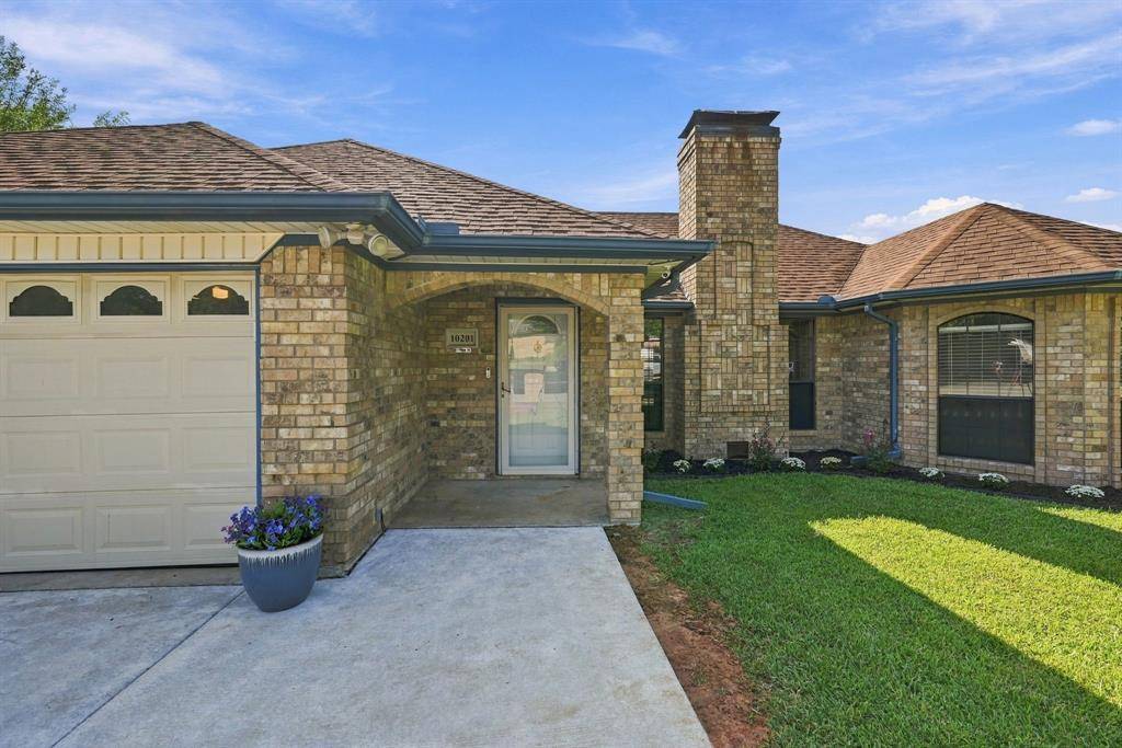 10201 Maverick Drive, Fort Worth, TX 76108