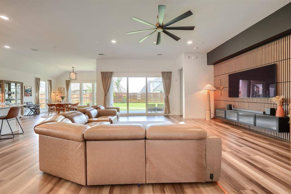 2532 Blackpool Court, Celina, TX 75009