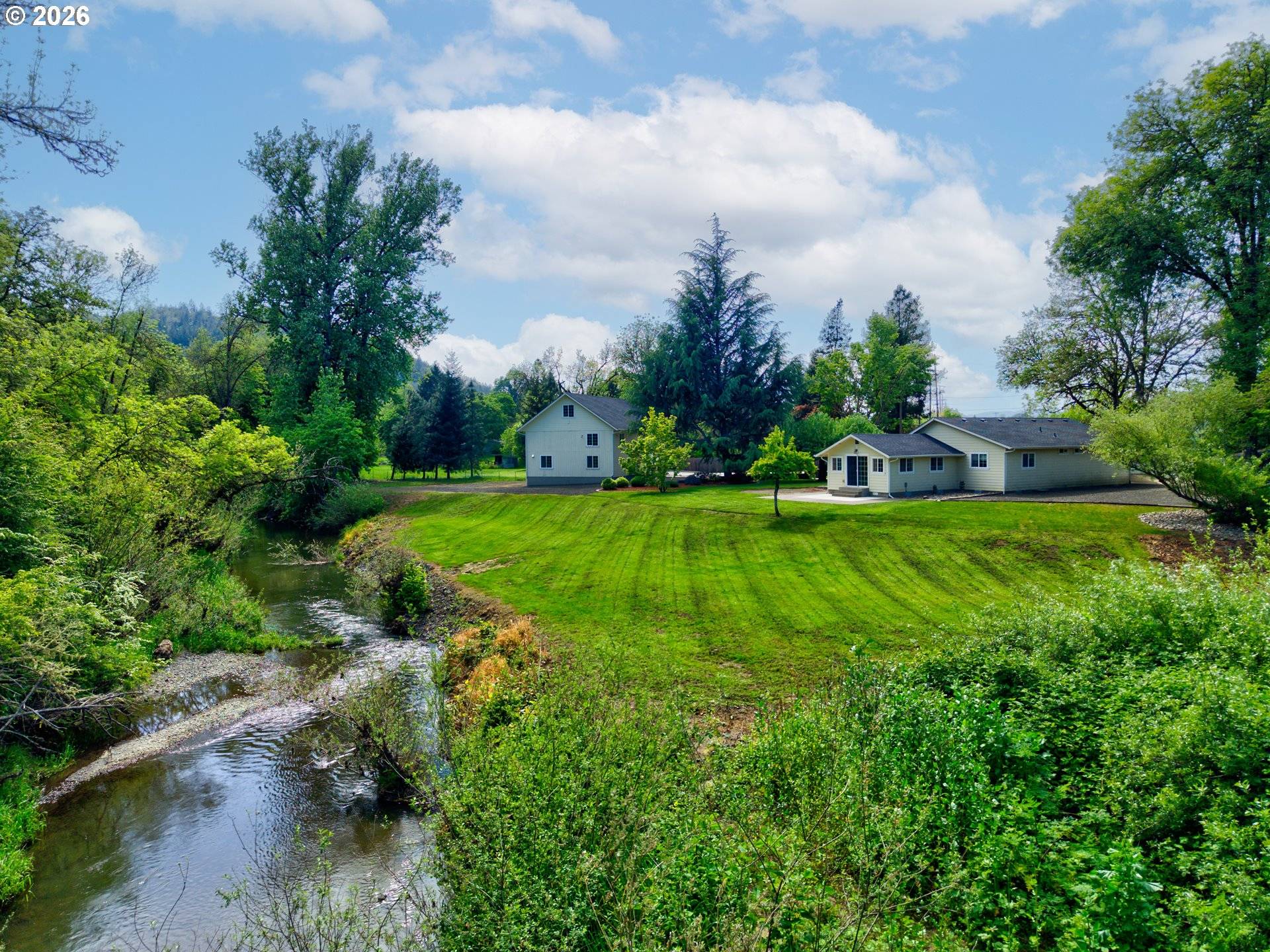 4081 NE DOUGLAS AVE, Roseburg, OR 97470
