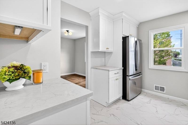 47 La Grande Ave, Fanwood Boro, NJ 07023