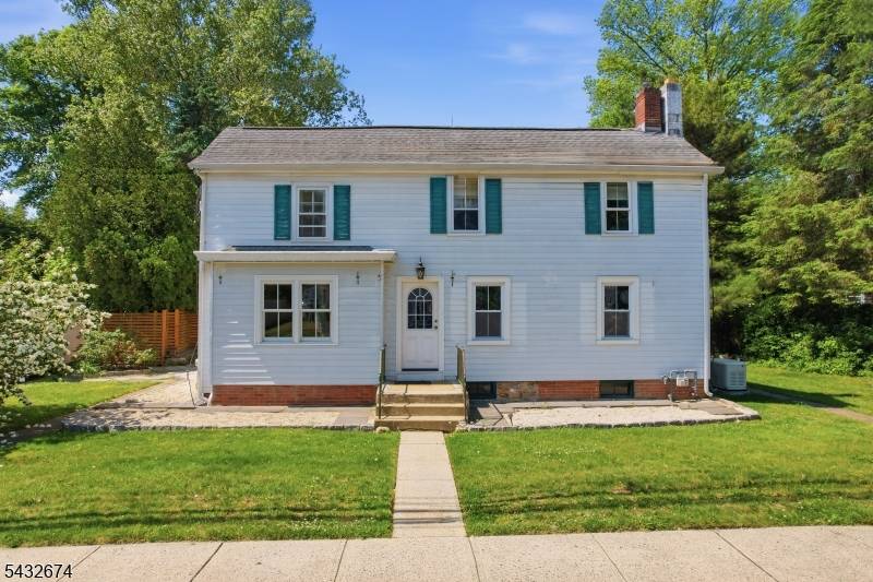 415 Village Rd, West Windsor Twp., NJ 08550