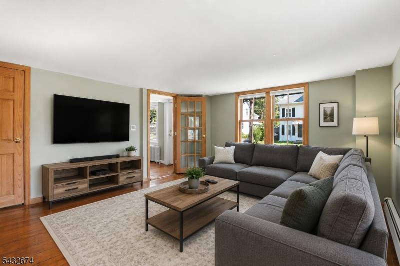 415 Village Rd, West Windsor Twp., NJ 08550