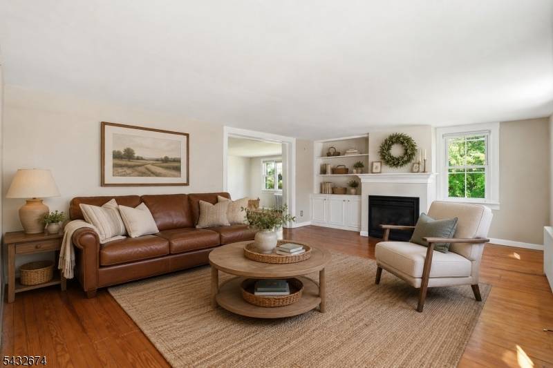 415 Village Rd, West Windsor Twp., NJ 08550
