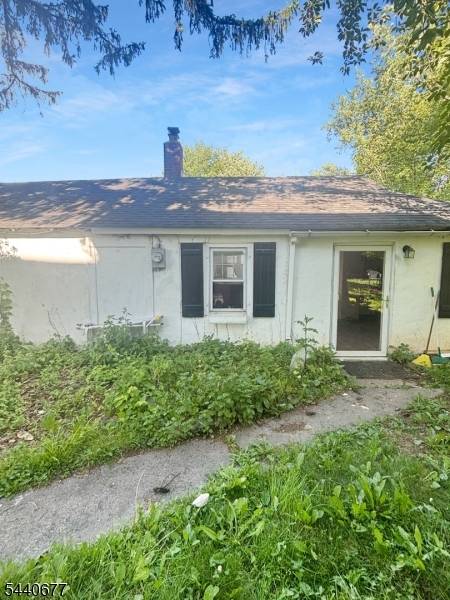63 Poplar Dr, Long Hill Twp., NJ 07980