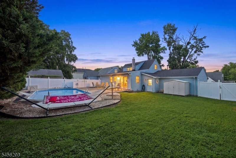 57 Hudson St, Little Falls Twp., NJ 07424