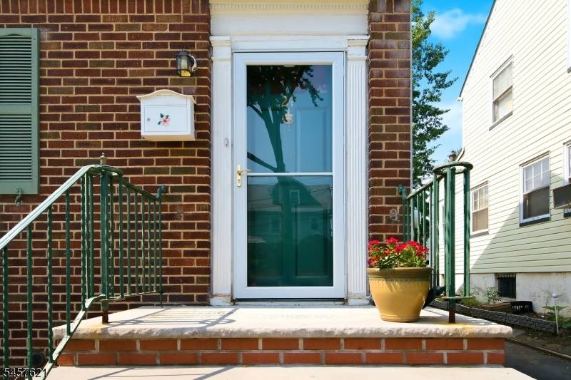 24 Cleveland Ave, Newark City, NJ 07106