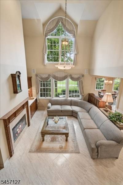 24 Benedict Cres, Bernards Twp., NJ 07920