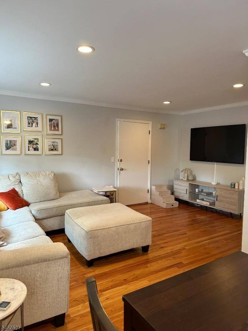 112 Preston Ave, Cranford Twp., NJ 07016