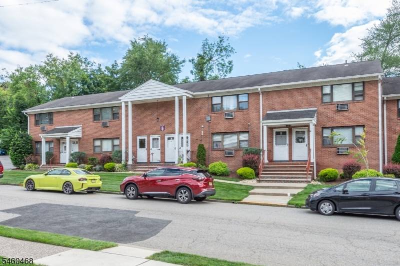 6 Colonial Dr #E, Little Falls Twp., NJ 07424
