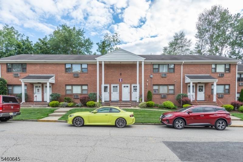 6 Colonial Dr #E, Little Falls Twp., NJ 07424