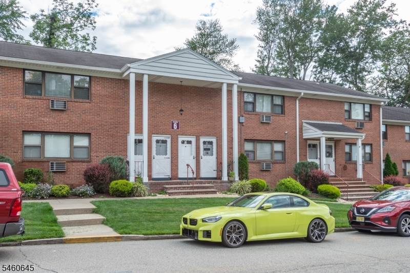 6 Colonial Dr #E, Little Falls Twp., NJ 07424