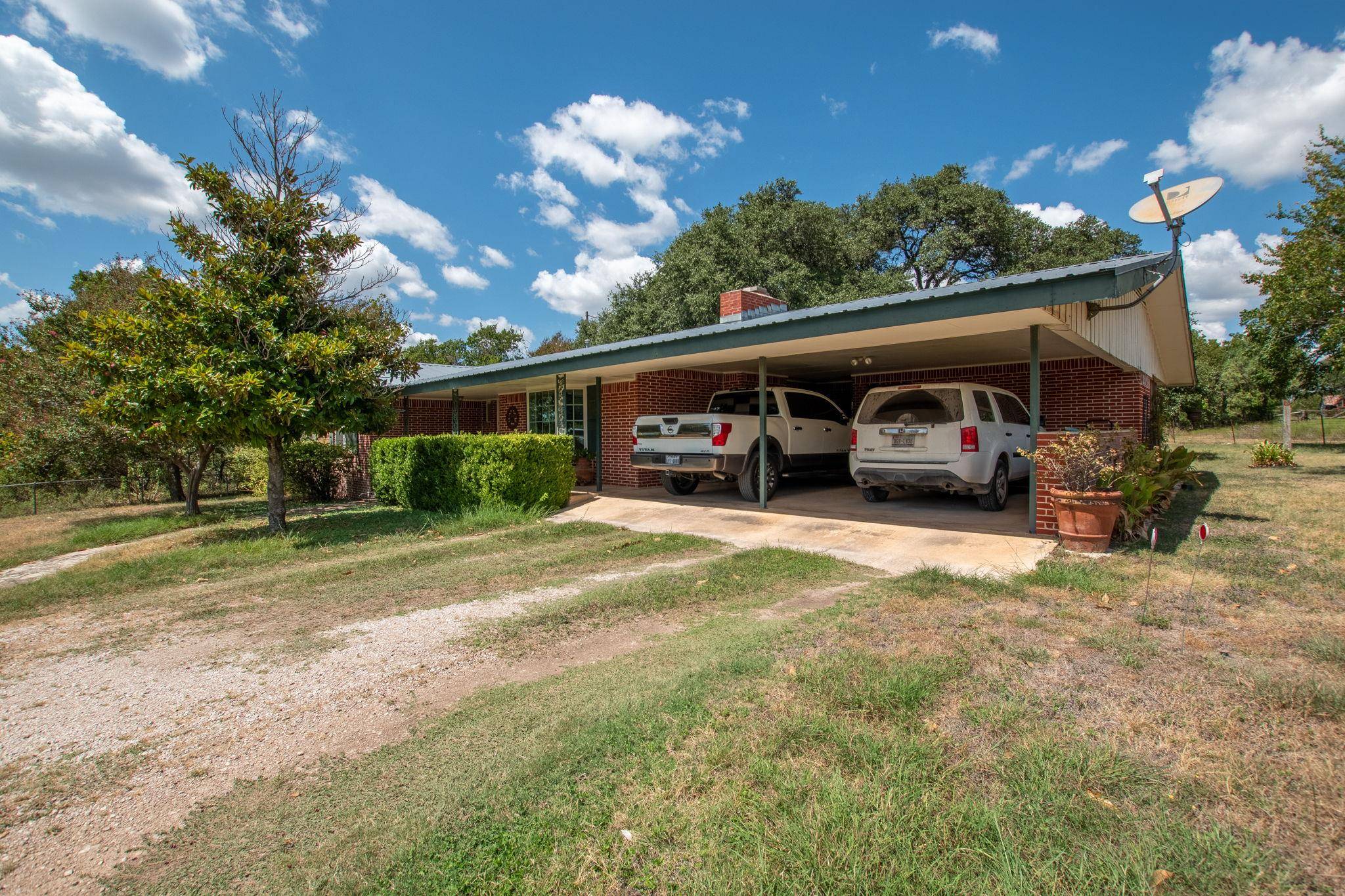930 County Road 200, Burnet, TX 78611