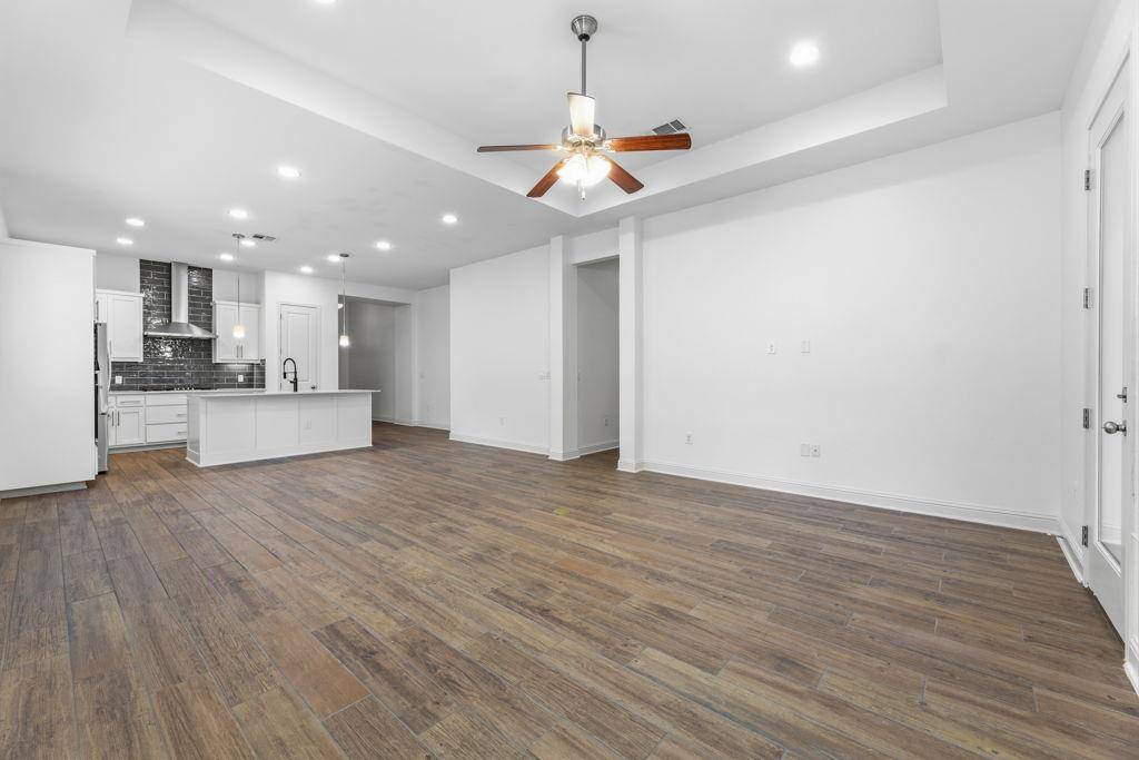 5209 Mandevilla DR, Austin, TX 78739