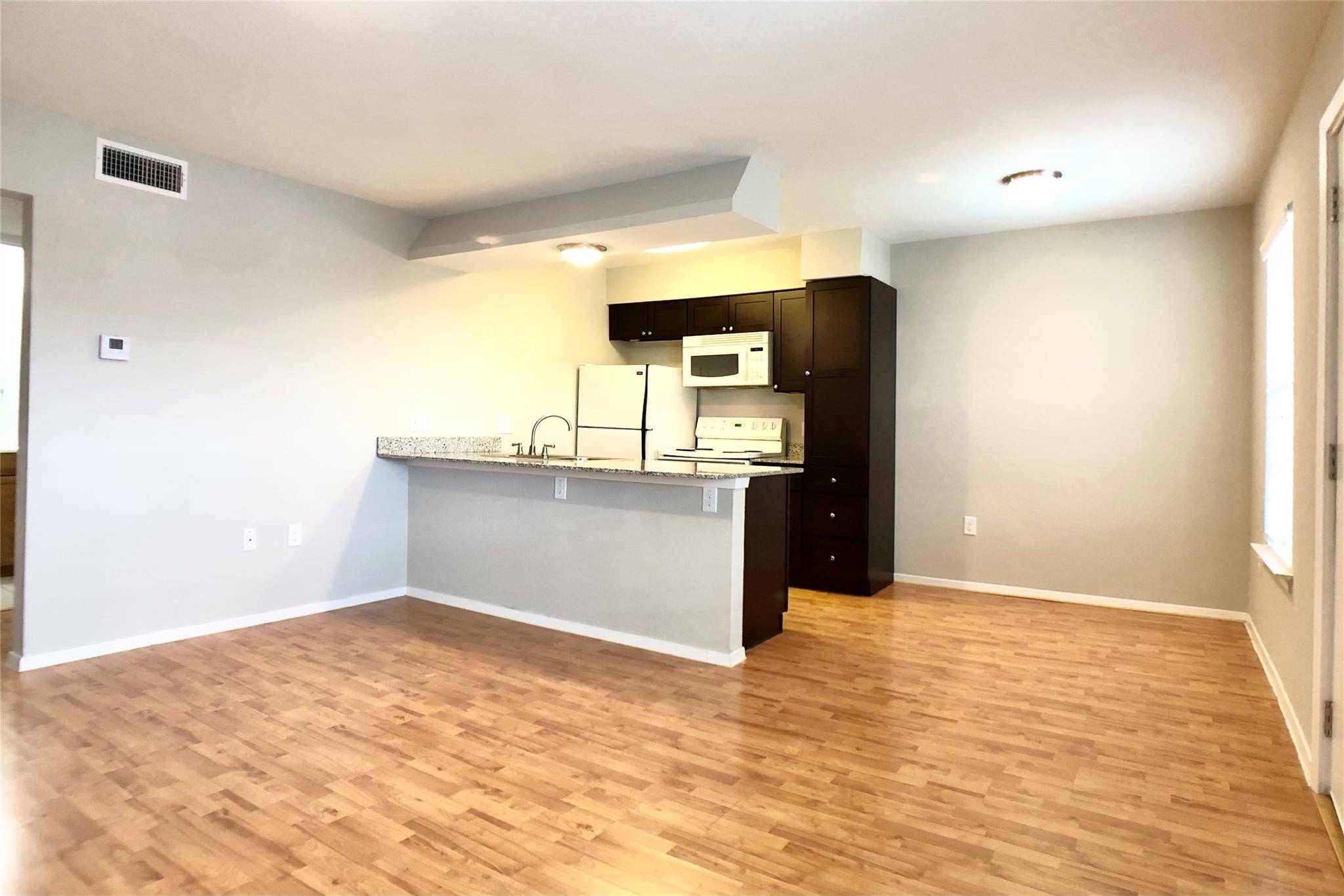 910 Duncan LN #64, Austin, TX 78705