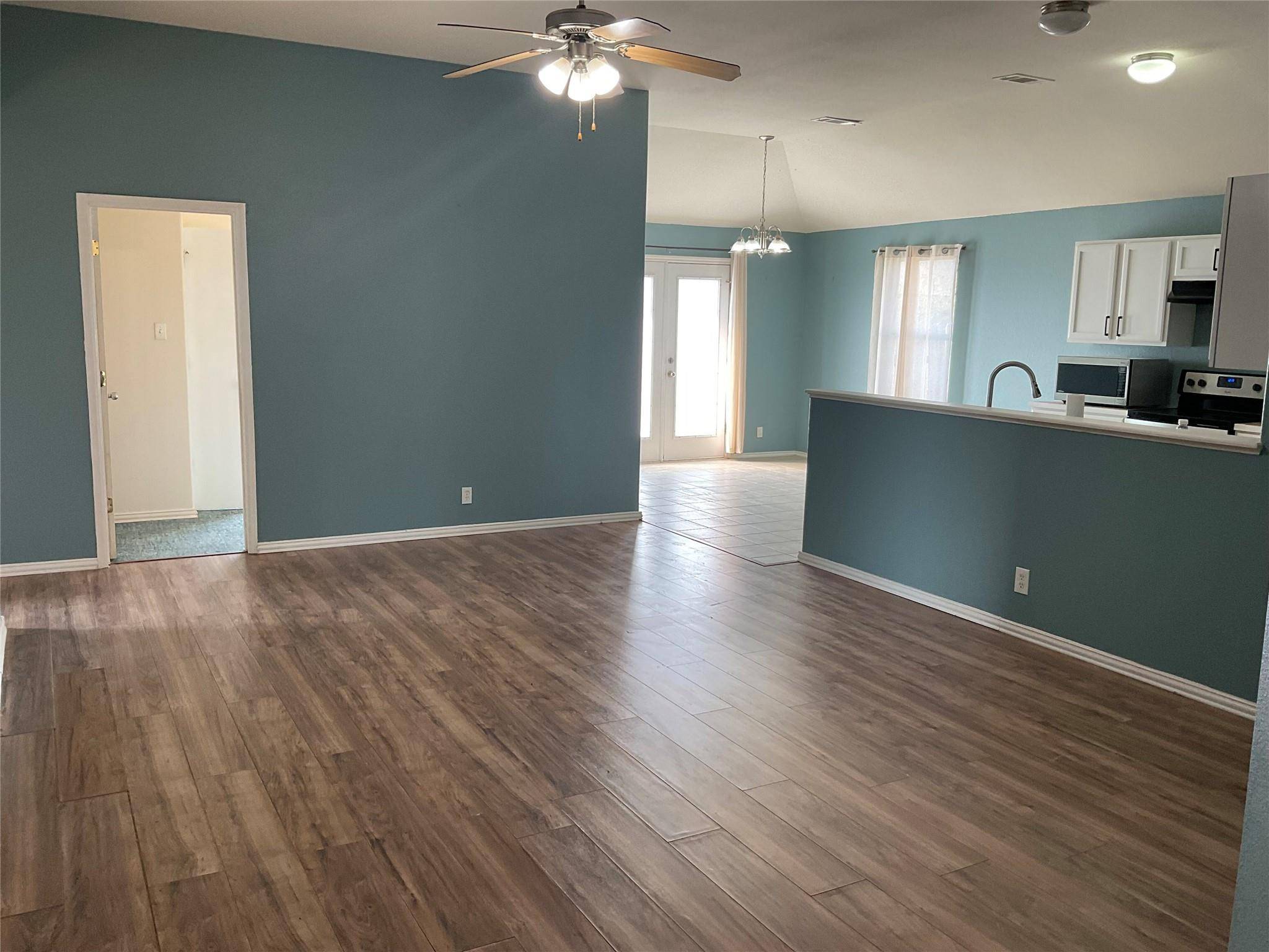 2003 Brewers PL, Taylor, TX 76574