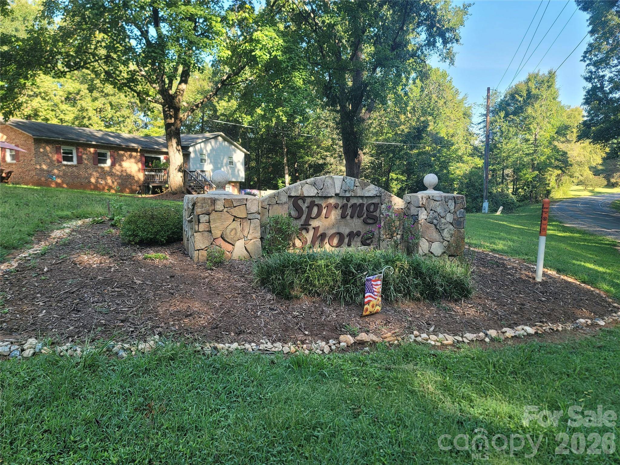 247 Spring Shore RD, Statesville, NC 28677