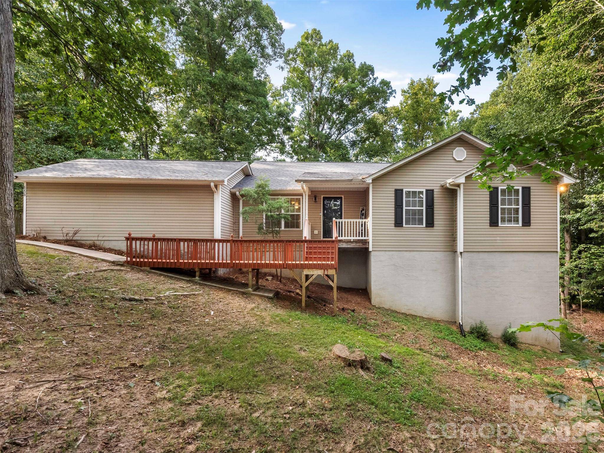 6238 King George DR, Charlotte, NC 28213