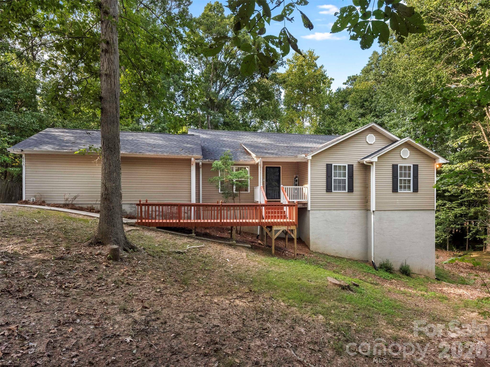 6238 King George DR, Charlotte, NC 28213