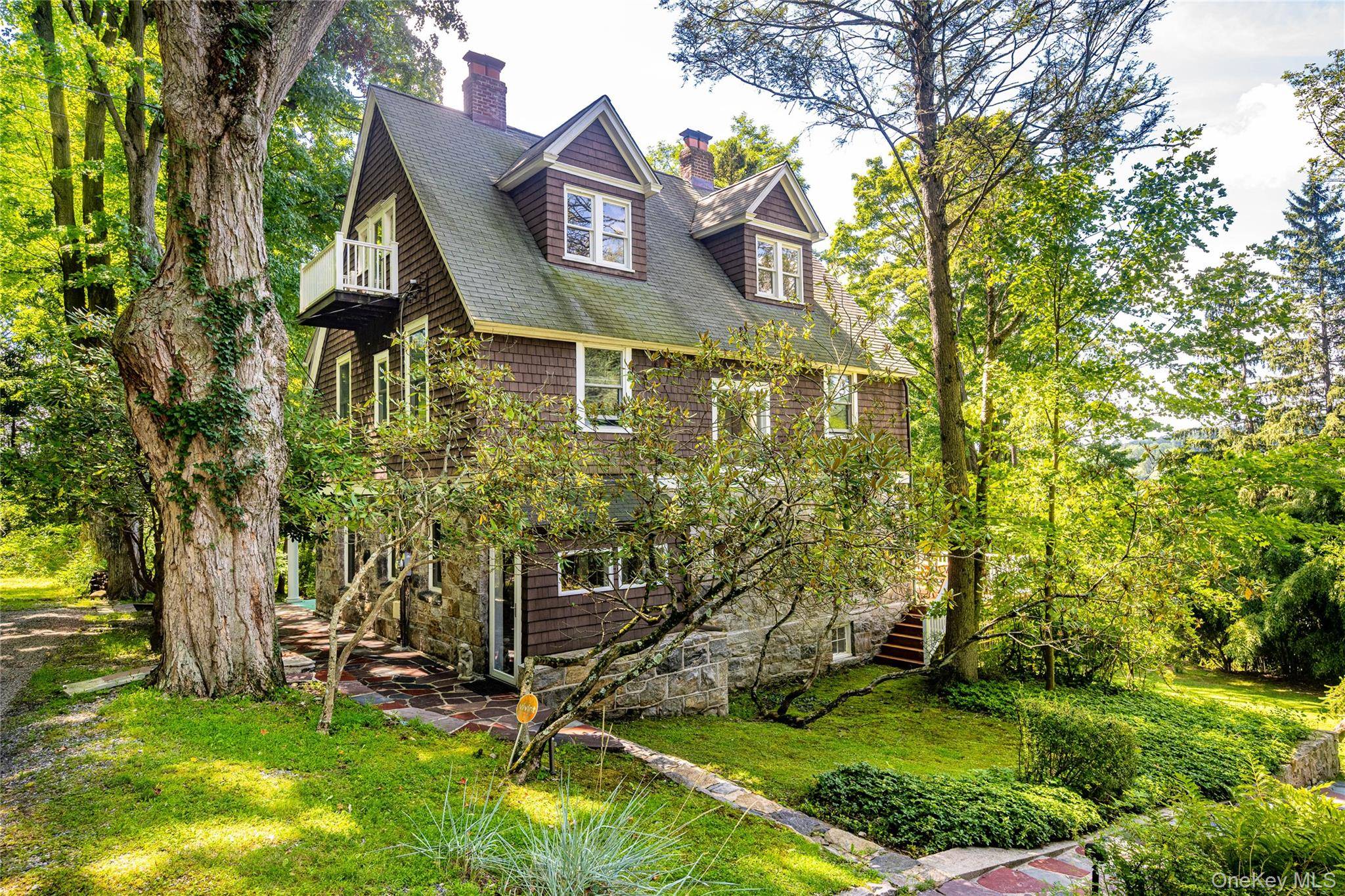 344 Sprain RD, Scarsdale, NY 10583