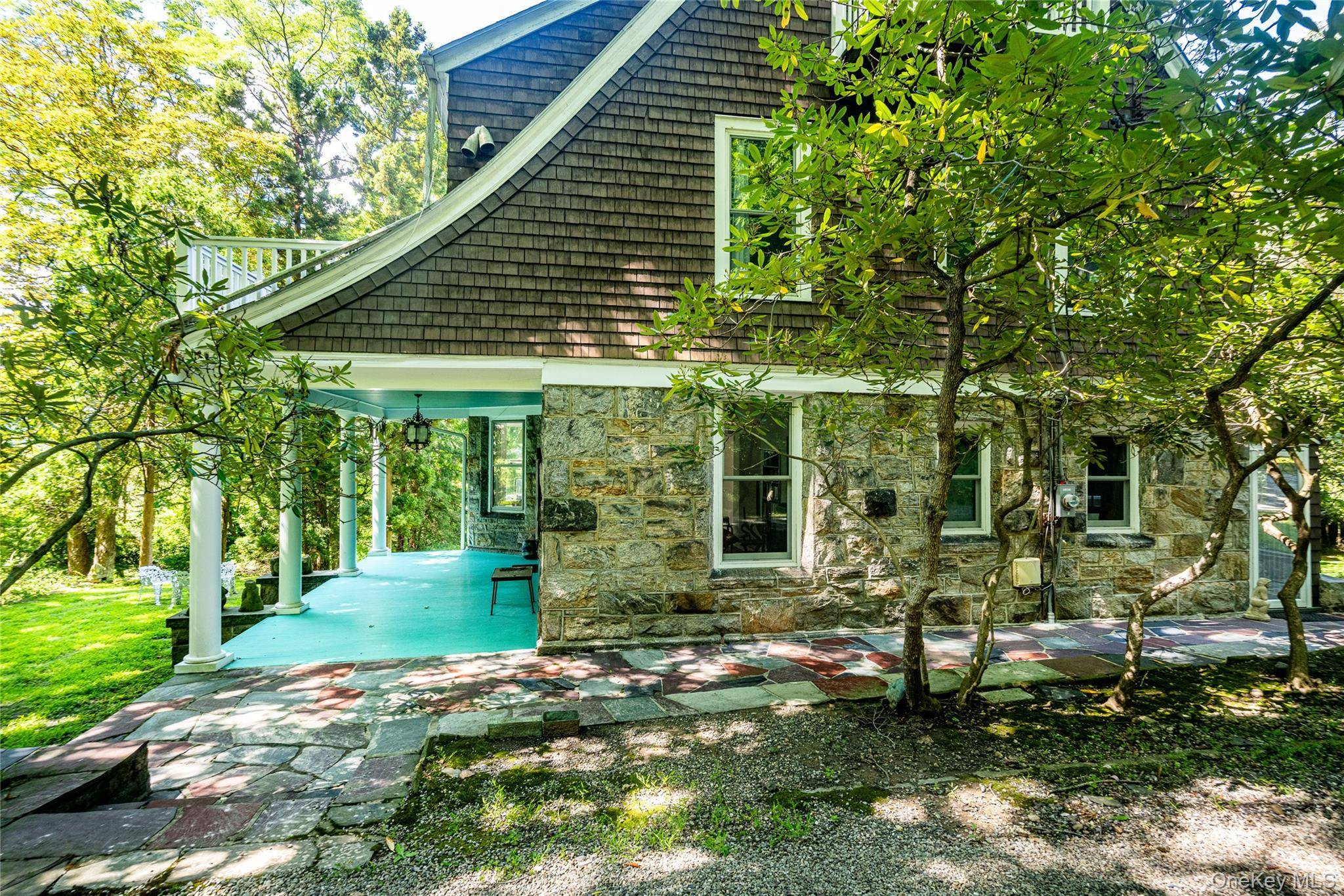 344 Sprain RD, Scarsdale, NY 10583