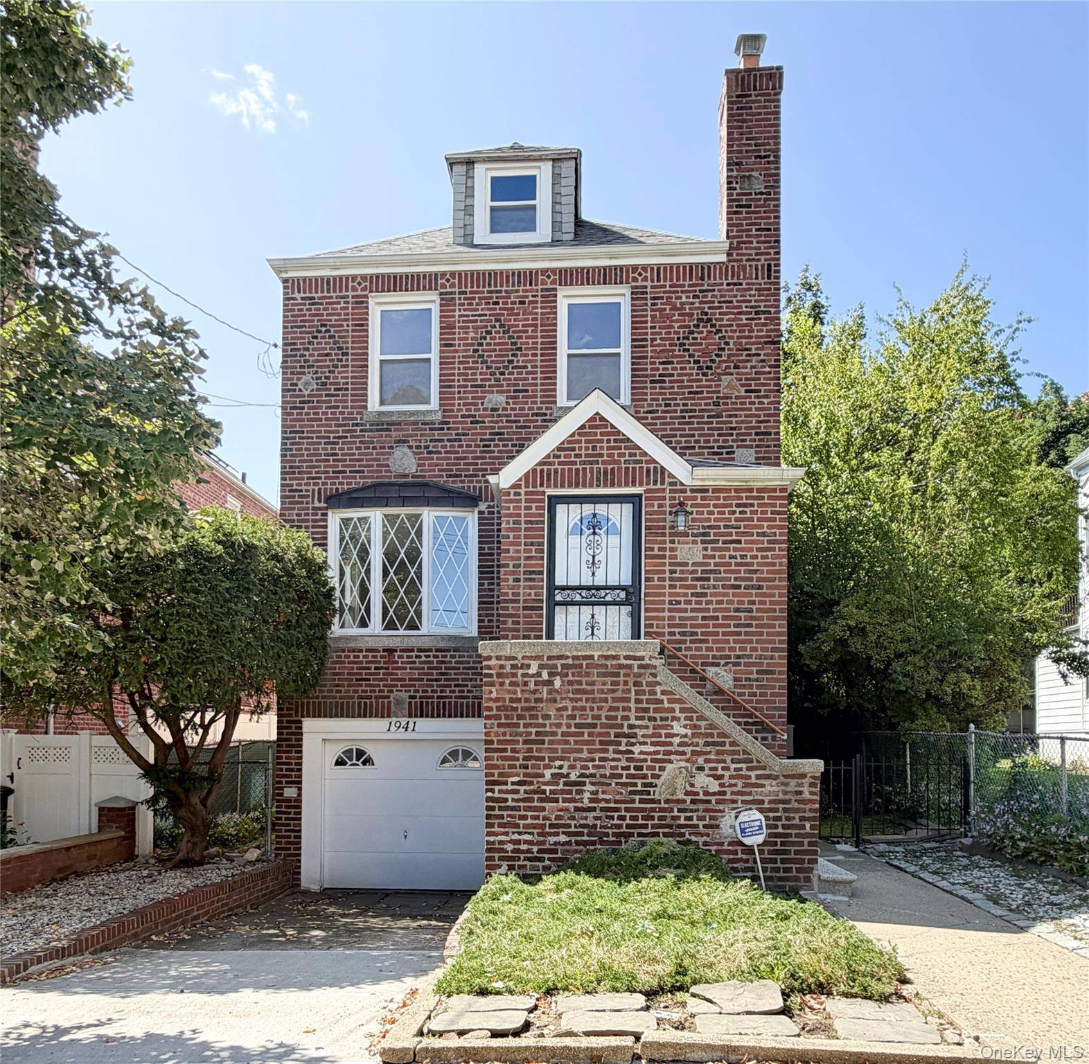 1941 Yates AVE, Bronx, NY 10461