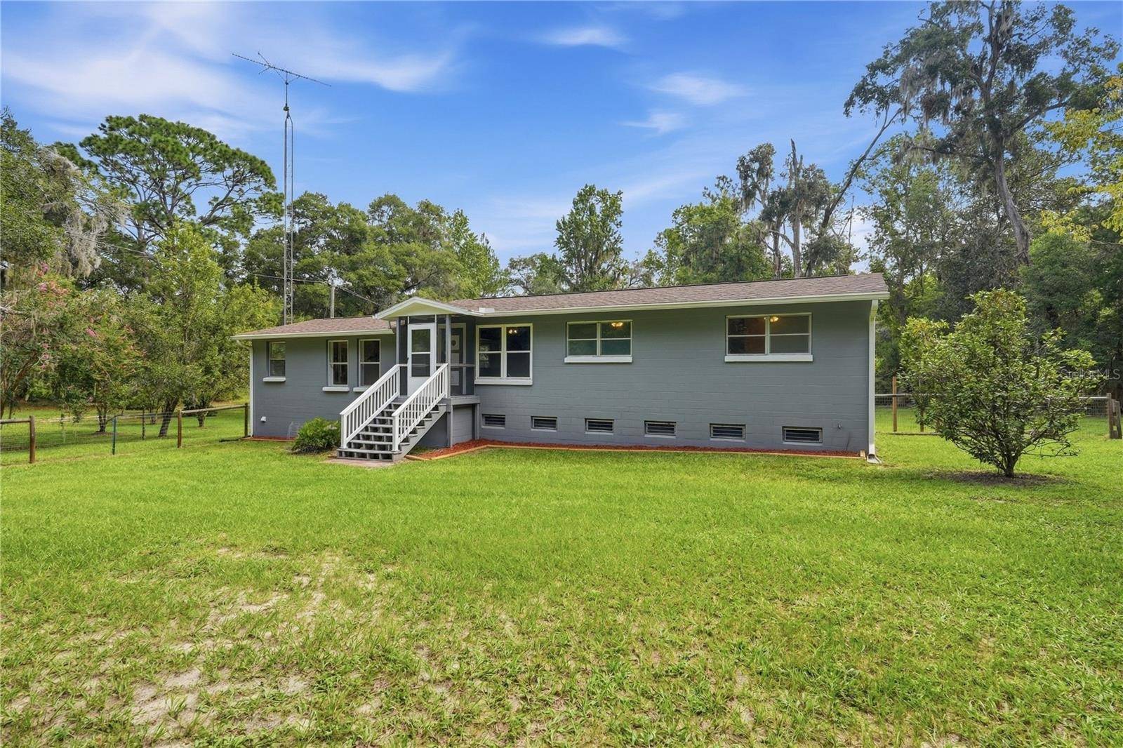 752 N STATE ROAD 21, Melrose, FL 32666