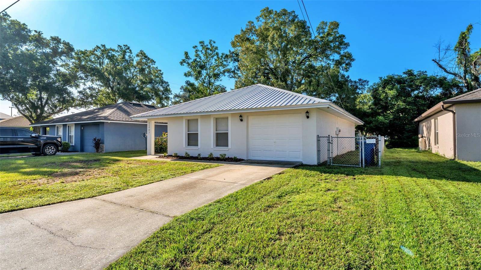 1207 NE 6TH ST, Mulberry, FL 33860