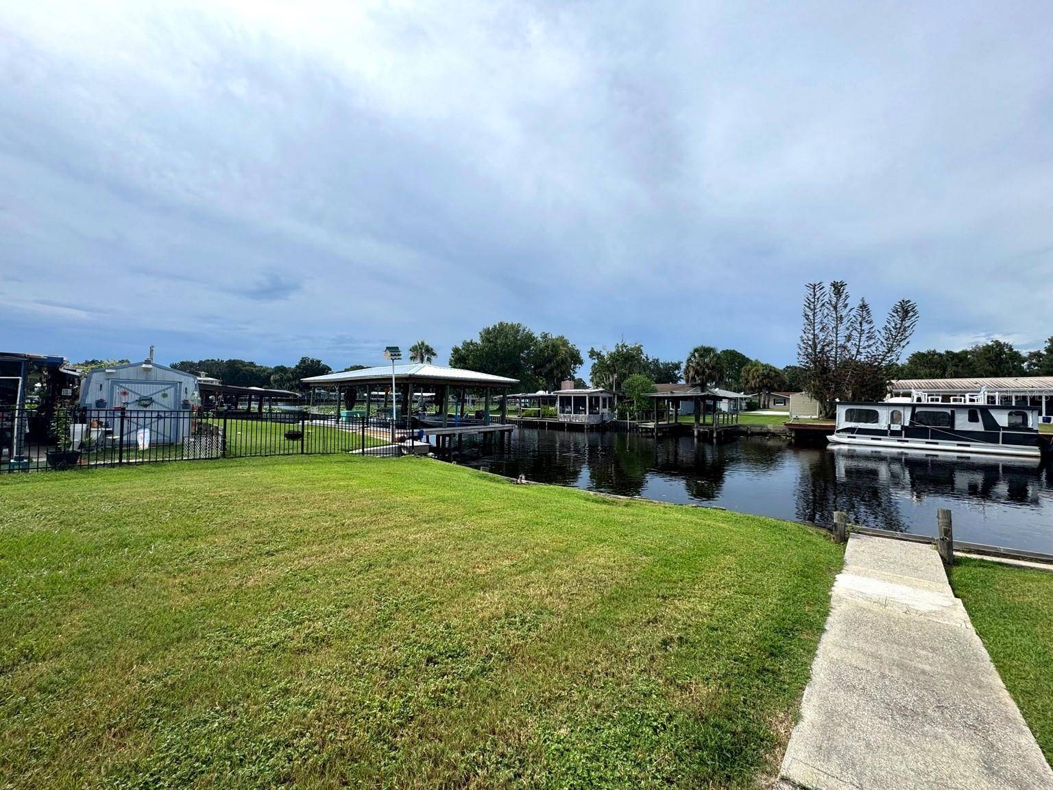 1636 JUNO TRL, Astor, FL 32102