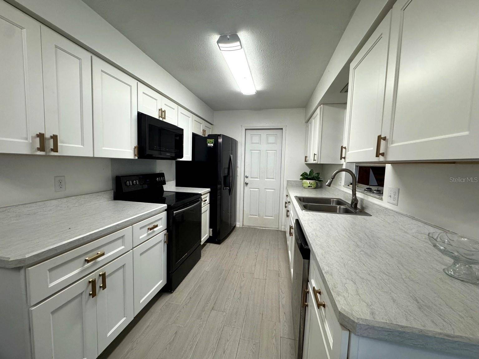 1636 JUNO TRL, Astor, FL 32102
