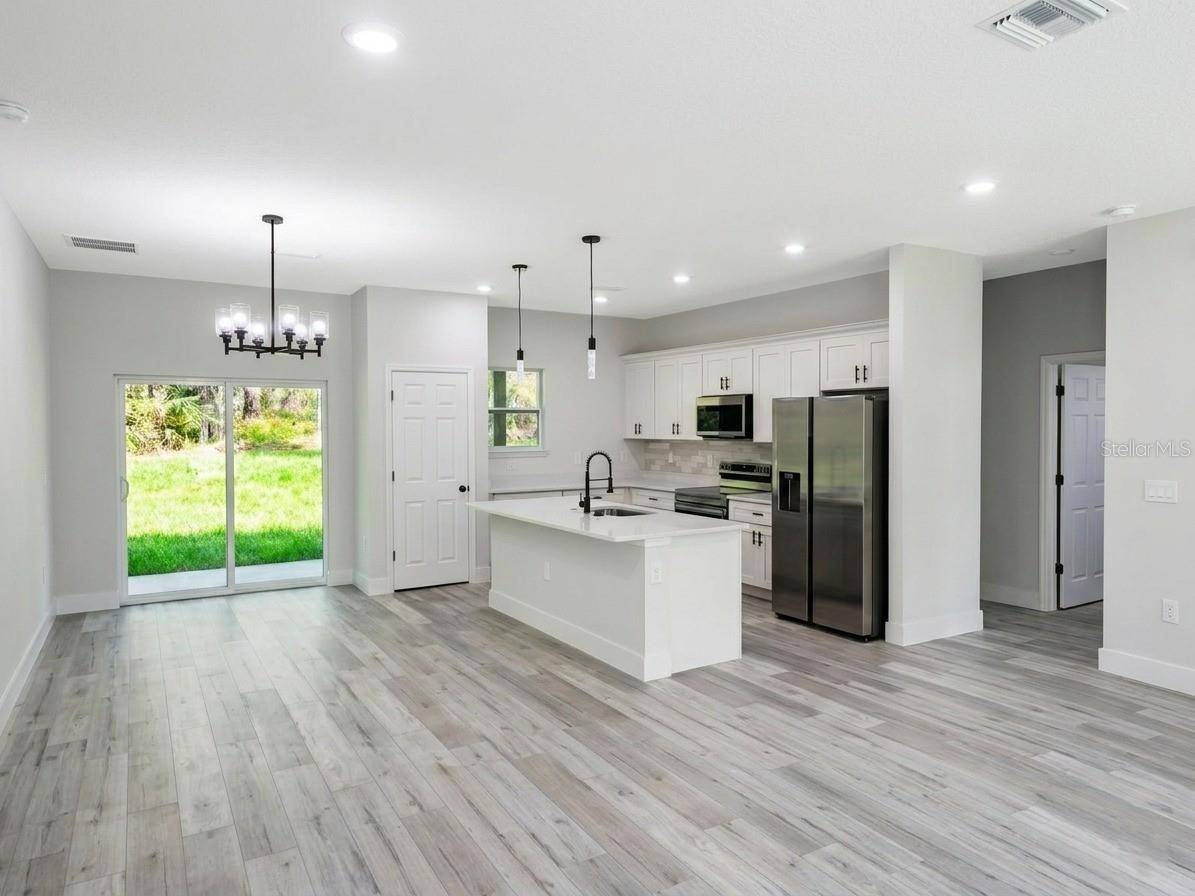8106 N GALENA AVE, Citrus Springs, FL 34434