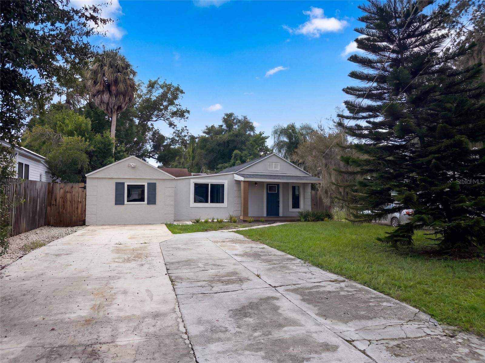 212 W HIAWATHA ST, Tampa, FL 33604