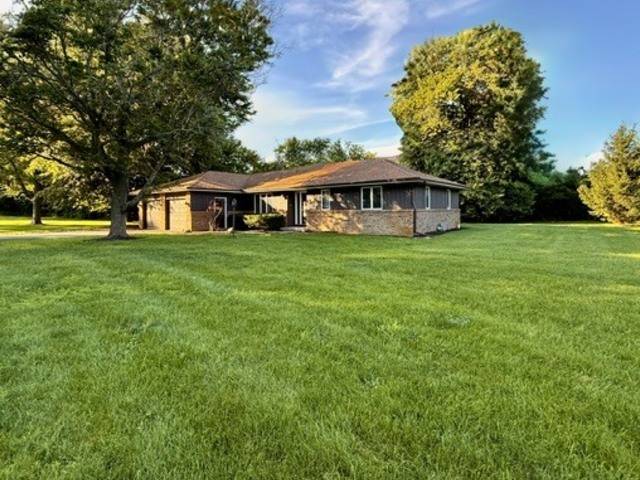 1106 E PEARL DR, Mahomet, IL 61853