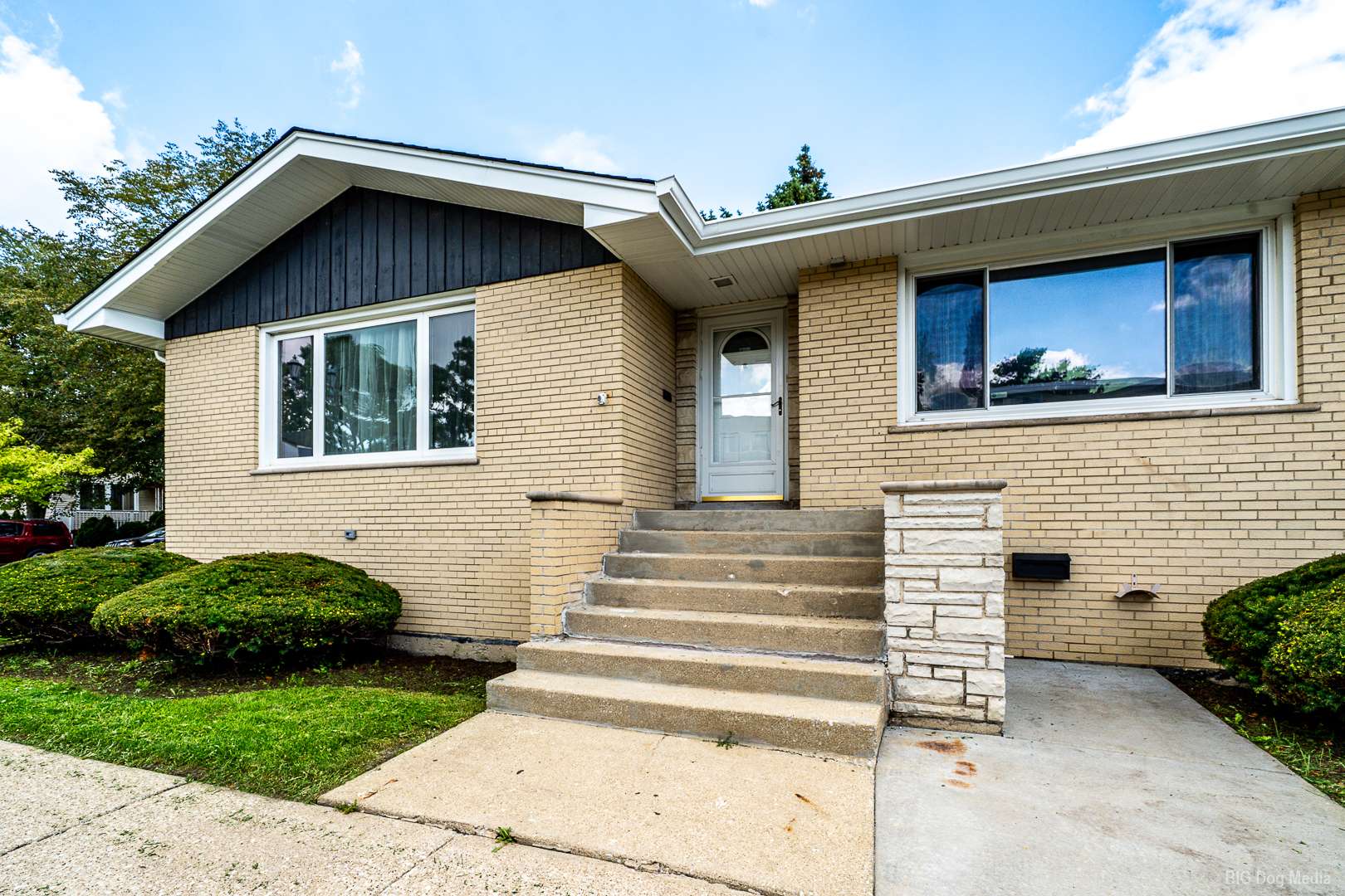 3045 S 48th CT, Cicero, IL 60804